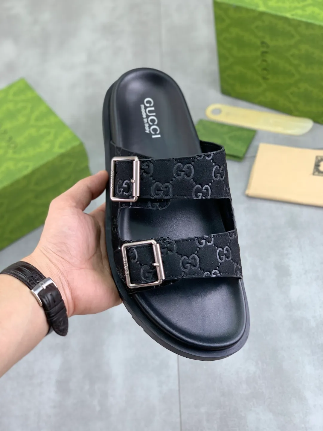 Men's Men's Shoes💰P340💰[New Style]🎁🎁🎁 High-quality GUCCI new casual slippers for the Year of the Snake, original official website, perfect workmanship, transmitting a kind of noble luxury, sublimating its definition of luxury in Gucci's high-end extraordinary craftsmanship. Original Gucci double G combination outsole, code number: 38-44 (45 customized)